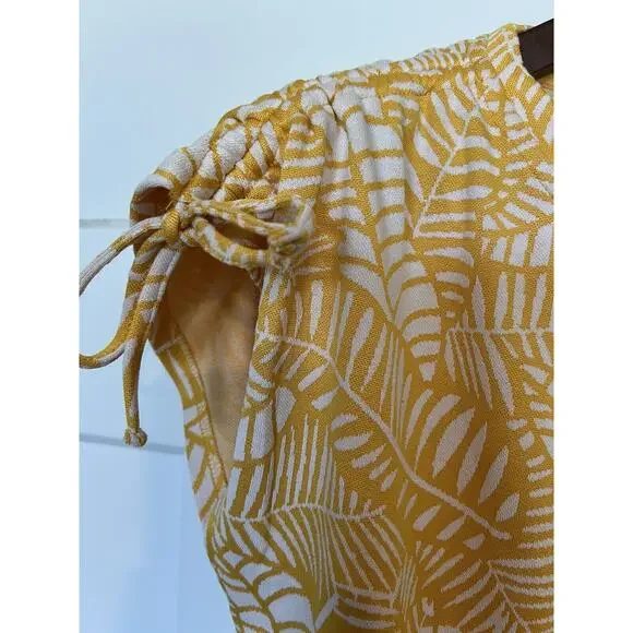 Liz Claiborne Size Medium Yellow White Leaf Pattern Short Sleeve Blouse - Picture 3 of 9